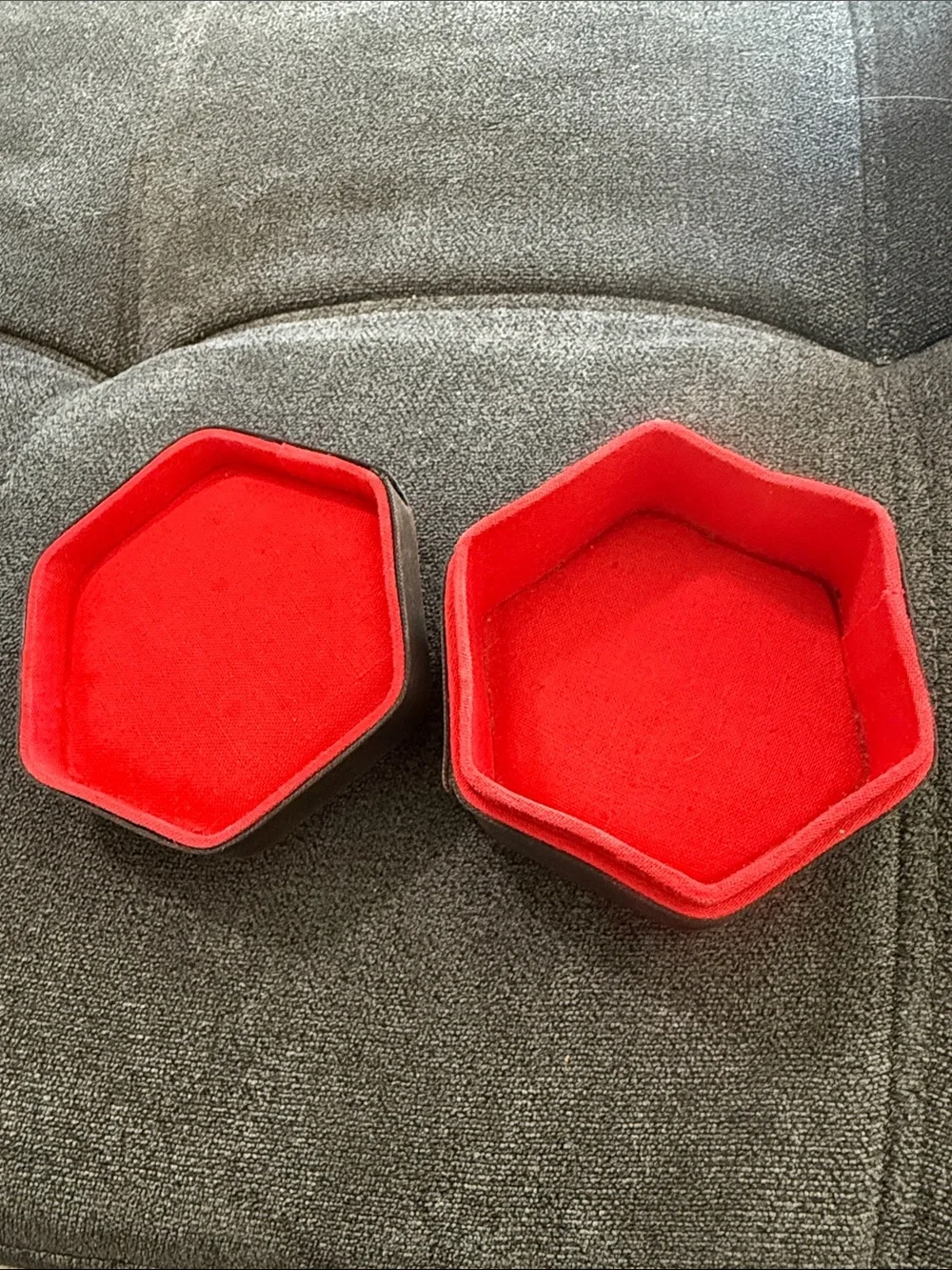 Unbranded trinket box